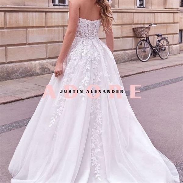 Judys designers by the sea