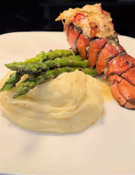 Crave Fusion Bistro & Cocktails