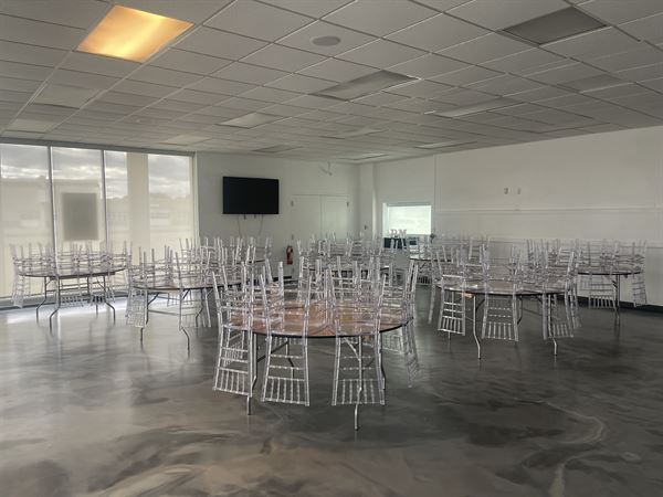 Prestige Manor Studio