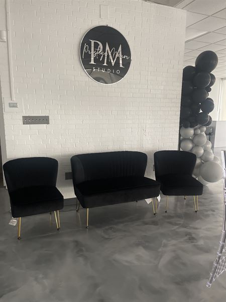 Prestige Manor Studio