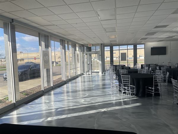 Prestige Manor Studio