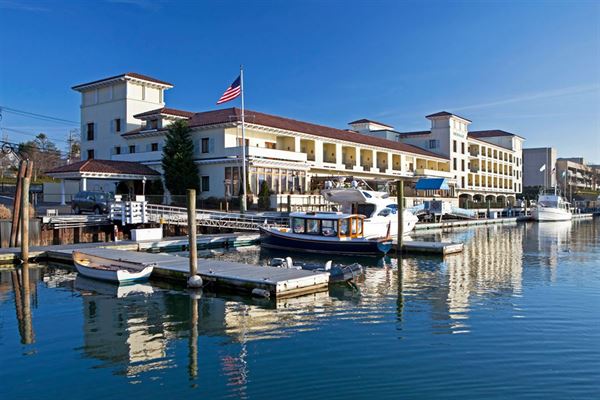 L'escale at Delamar Greenwich Harbor