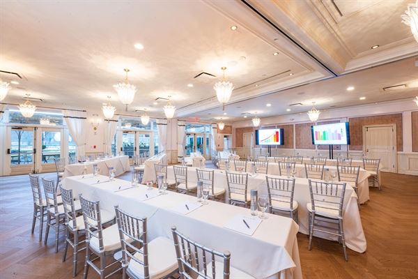 L'escale at Delamar Greenwich Harbor