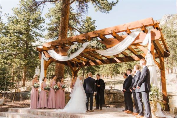 Della Terra Mountain Chateau