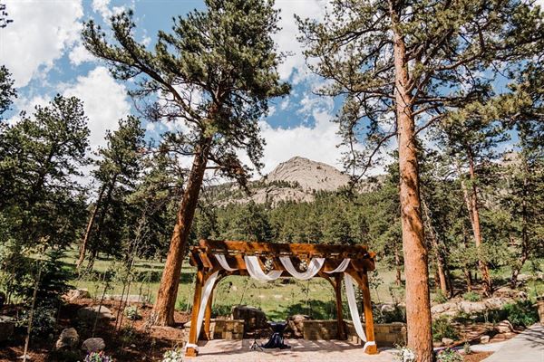 Della Terra Mountain Chateau