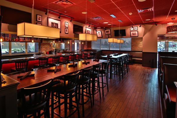 Marlow's Tavern Lee Vista