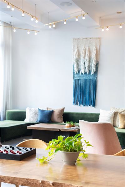 Hi-Lo Hotel, Autograph Collection