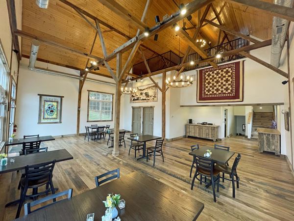 Hawk Valley Retreat and Cottages