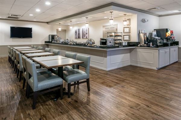 Richmond Inn & Suites Baton Rouge