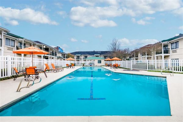 Richmond Inn & Suites Baton Rouge