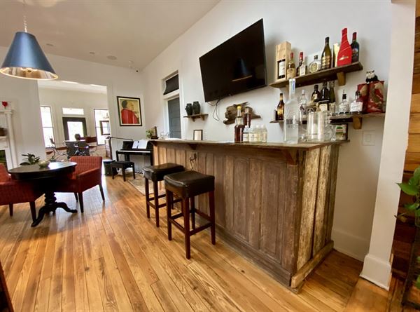 Auburn Bed and Breakfast at Shoofly Farm