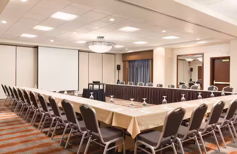 Embassy Suites Louisville East