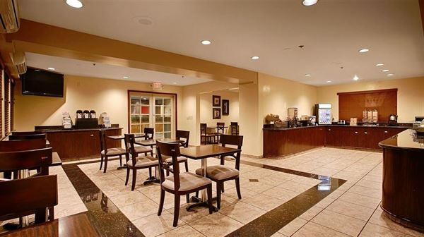 Best Western Plus - Orchid Hotel & Suites