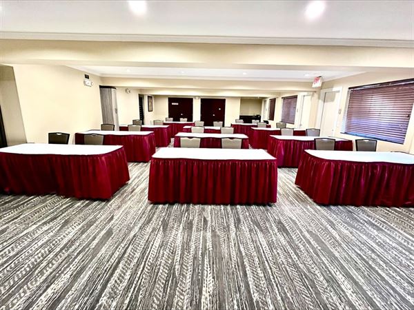 Best Western Plus - Orchid Hotel & Suites