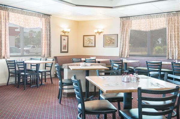 Ramada by Wyndham Enid