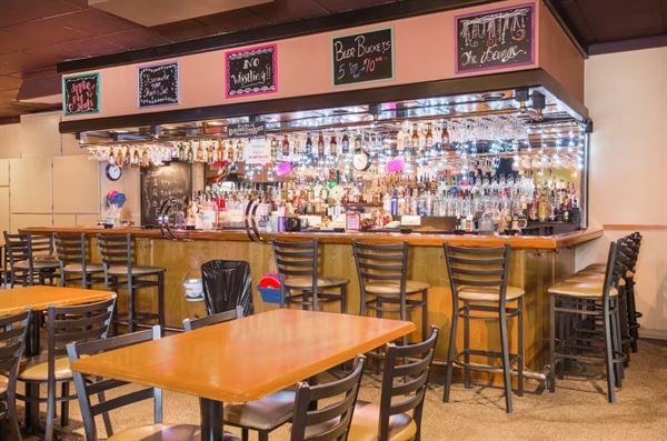 Ramada by Wyndham Enid