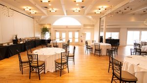 Boathouse (Joseph & Muskoka)