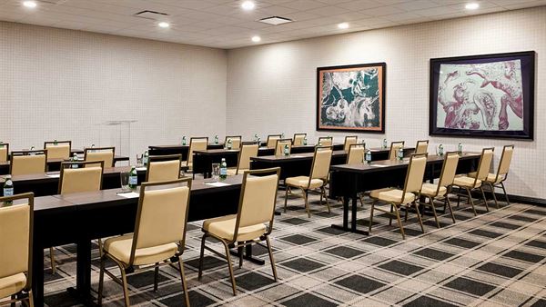 Omni Charlottesville Hotel