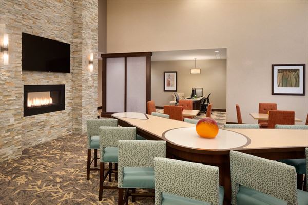 Homewood Suites by Hilton Kalamazoo Portage