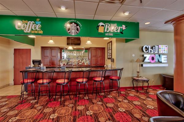 MCM Eleganté Hotel and Suites