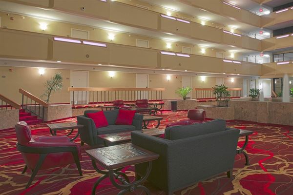 MCM Eleganté Hotel and Suites