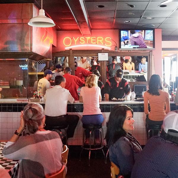 Acme Oyster House - French Quarter