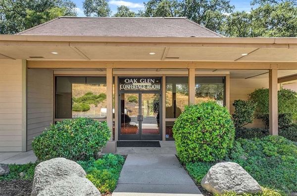 Best Western Plus Sonora Oaks Hotel & Conference Center