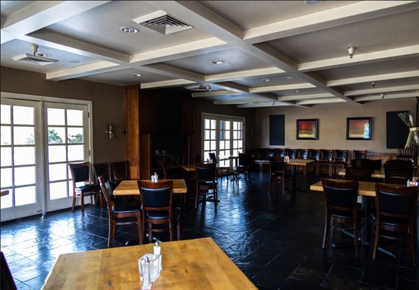 Carvers Steaks and Seafood - Sandy