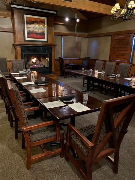 Carvers Steaks and Seafood - Sandy