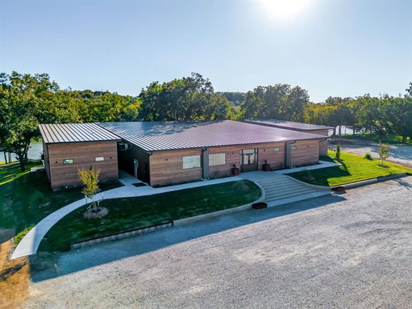 Rivers Edge at Tin Top Wedding and Event Venue