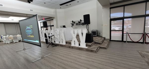 Exceptional Dj and Photo Booth