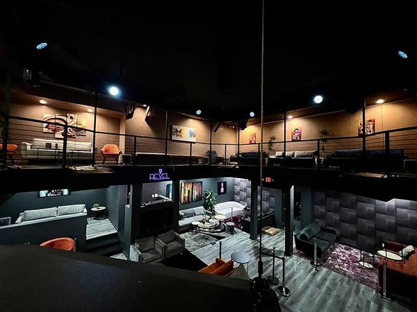 Revel Lounge