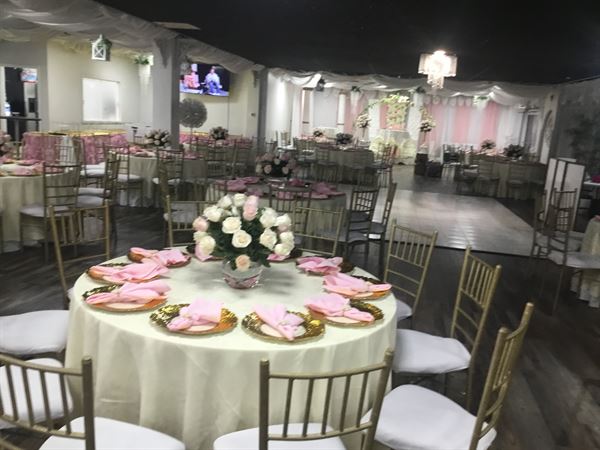 Mae's Liberty Palace