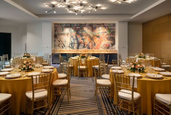 The Clancy, Autograph Collection