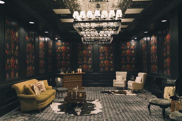 DoubleTree by Hilton Tall.