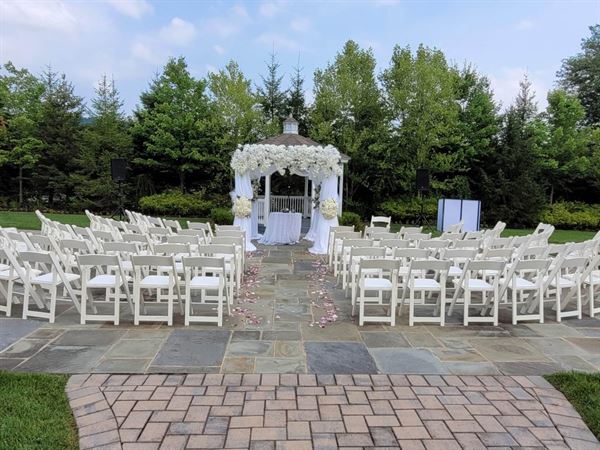 The Chandelier at Flanders Valley Weddings