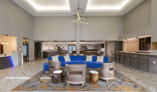 Best Western Plus Bourbonnais Hotel & Suites