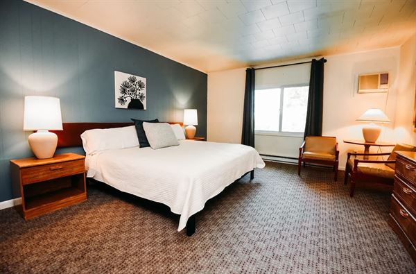 Rainbow Mountain Resort