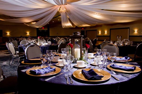 Clarion Hotel & Suites Brandon