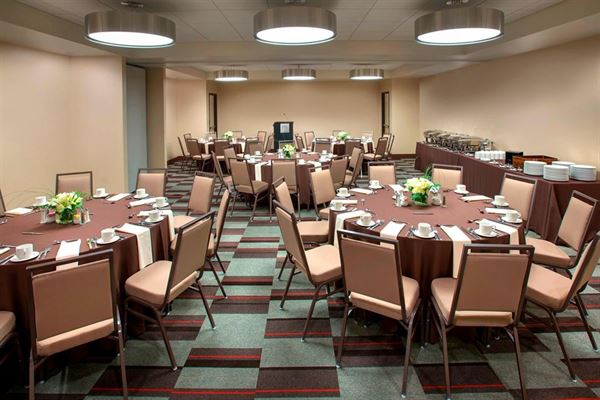 Four Points by Sheraton Charleston