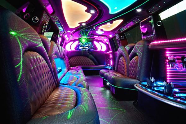 Sioux Falls Limo Bus