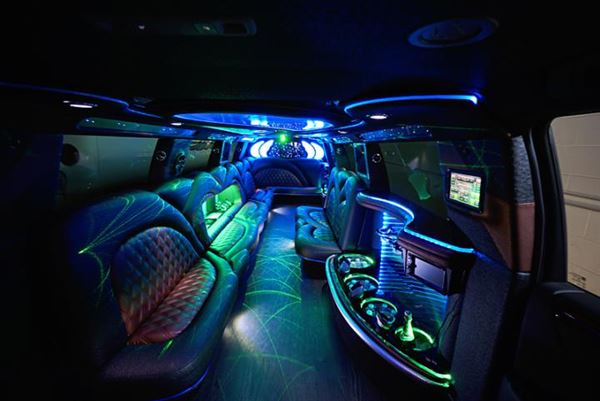 Sioux Falls Limo Bus