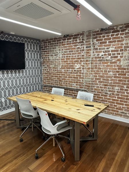 Edward S Robinson Enterprises - The Social Servant