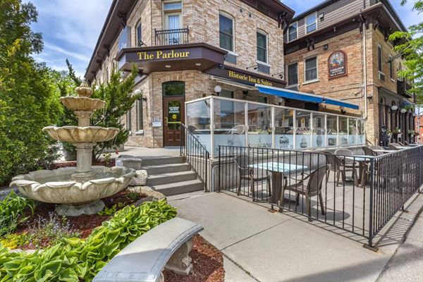 The Parlour Historic Inn