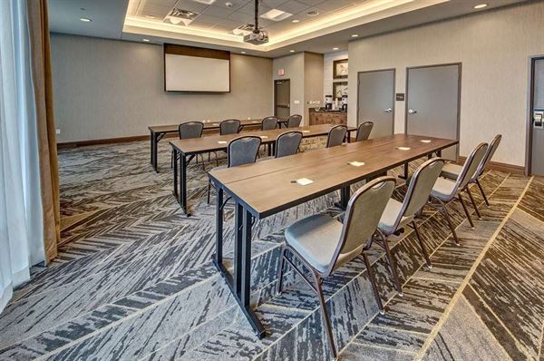 Hampton Inn & Suites Franklin Berry Farms