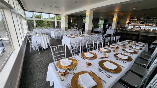 Beach Chalet Brewery & Restaurant