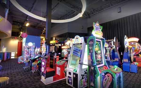 Dave & Buster's Glendale