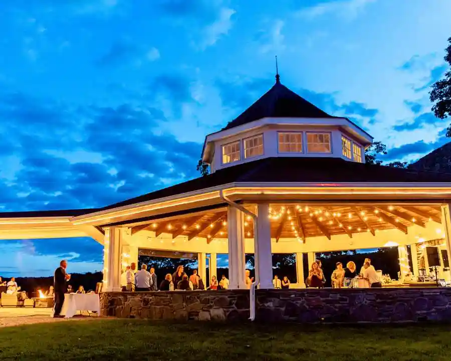 On the Rocks Restaurant at Fox Hopyard Golf Club