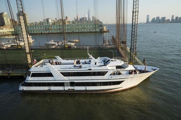NY Boat Charter - Royal Princess Yacht
