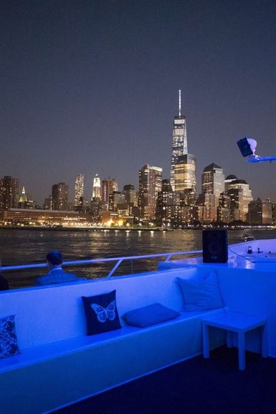NY Boat Charter - Royal Princess Yacht